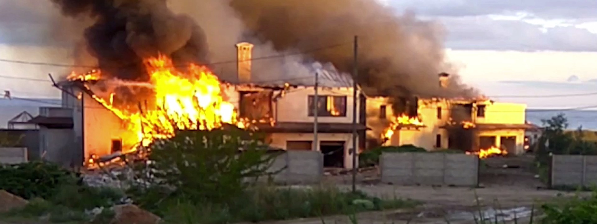 Violence Escalates Near Mariupol