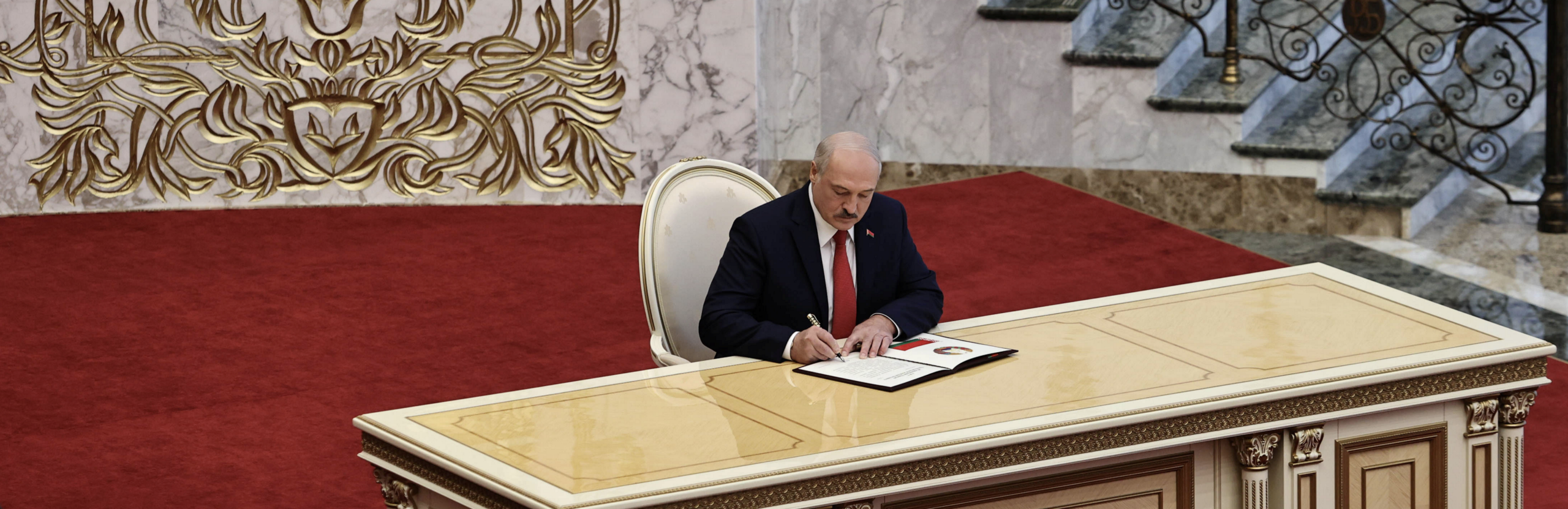 Lukashenka’s secret inauguration stirs up social media