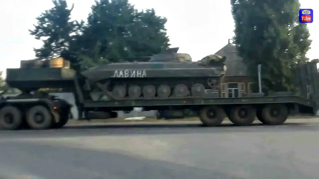 A BMP-2 with “Avalanche” painted across the side in Kamensk-Shakhtinsky, Russia in August 2014. Source