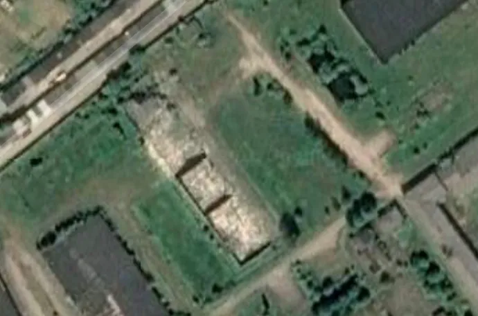 Structure in question in 2014, accessed on Google Earth.