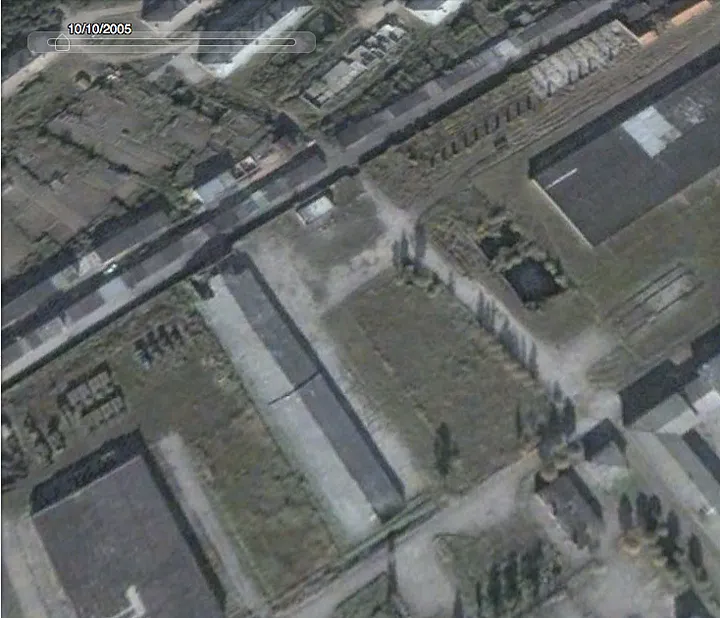 Struktūra 2005-aisias (per Google Earth)
