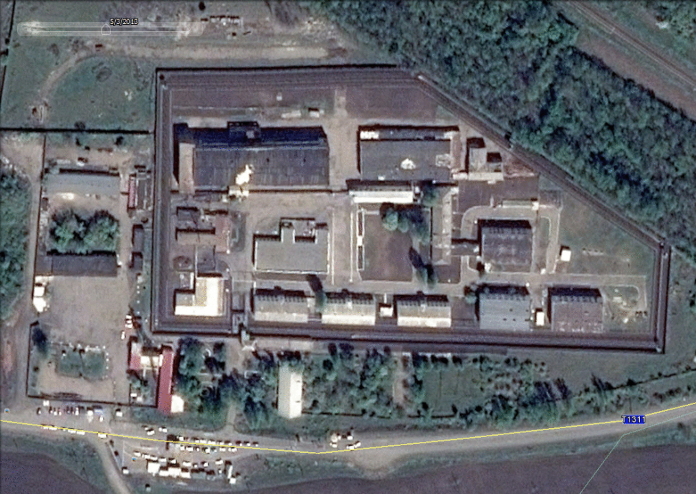 Series of satellite images on Google Earth showing the prison number 68, located in the village of Chervonopartizansk. Images range from May 2013 to April 2015.