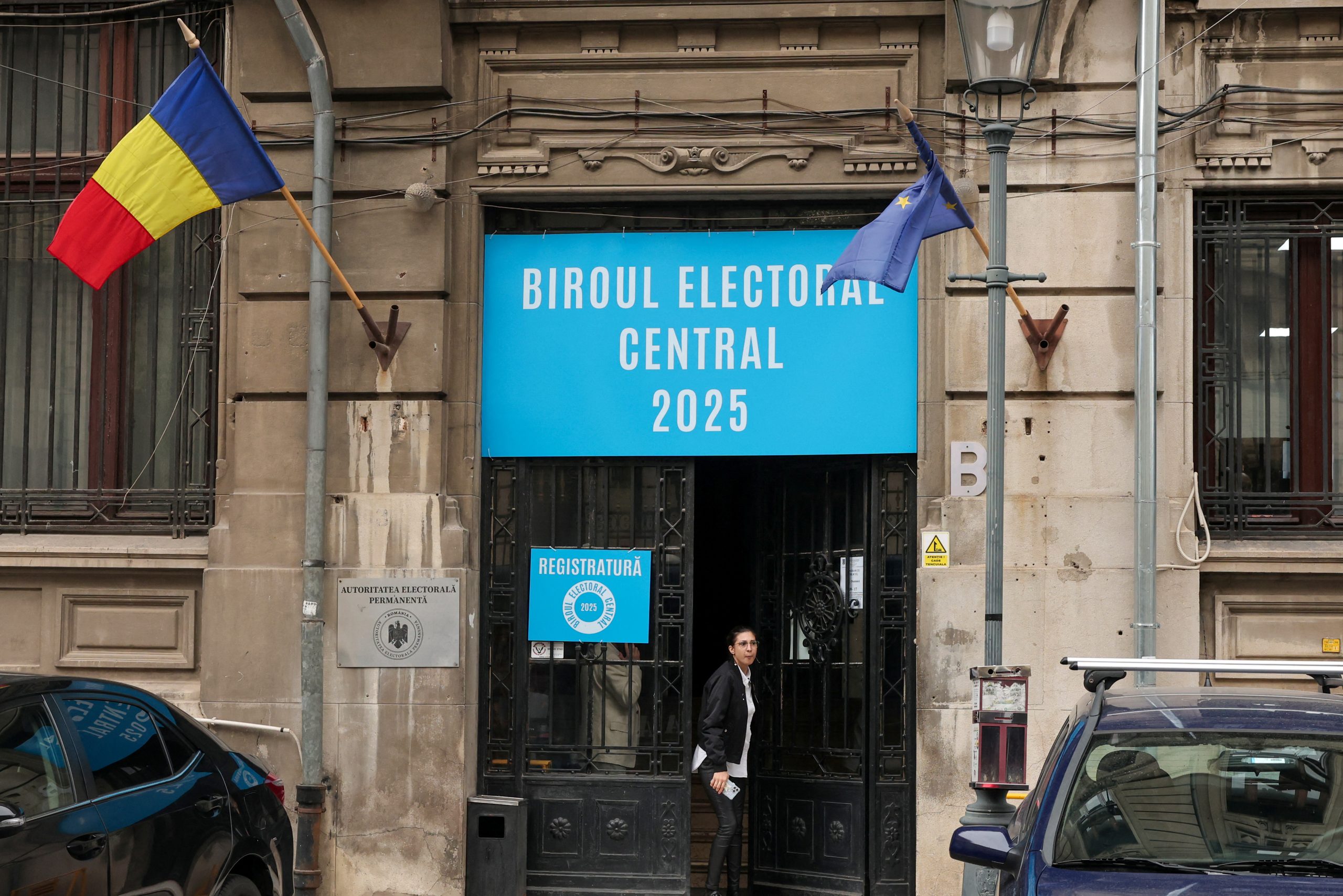 Cross-platform campaign accuses Moldova’s Sandu of meddling in Romanian elections